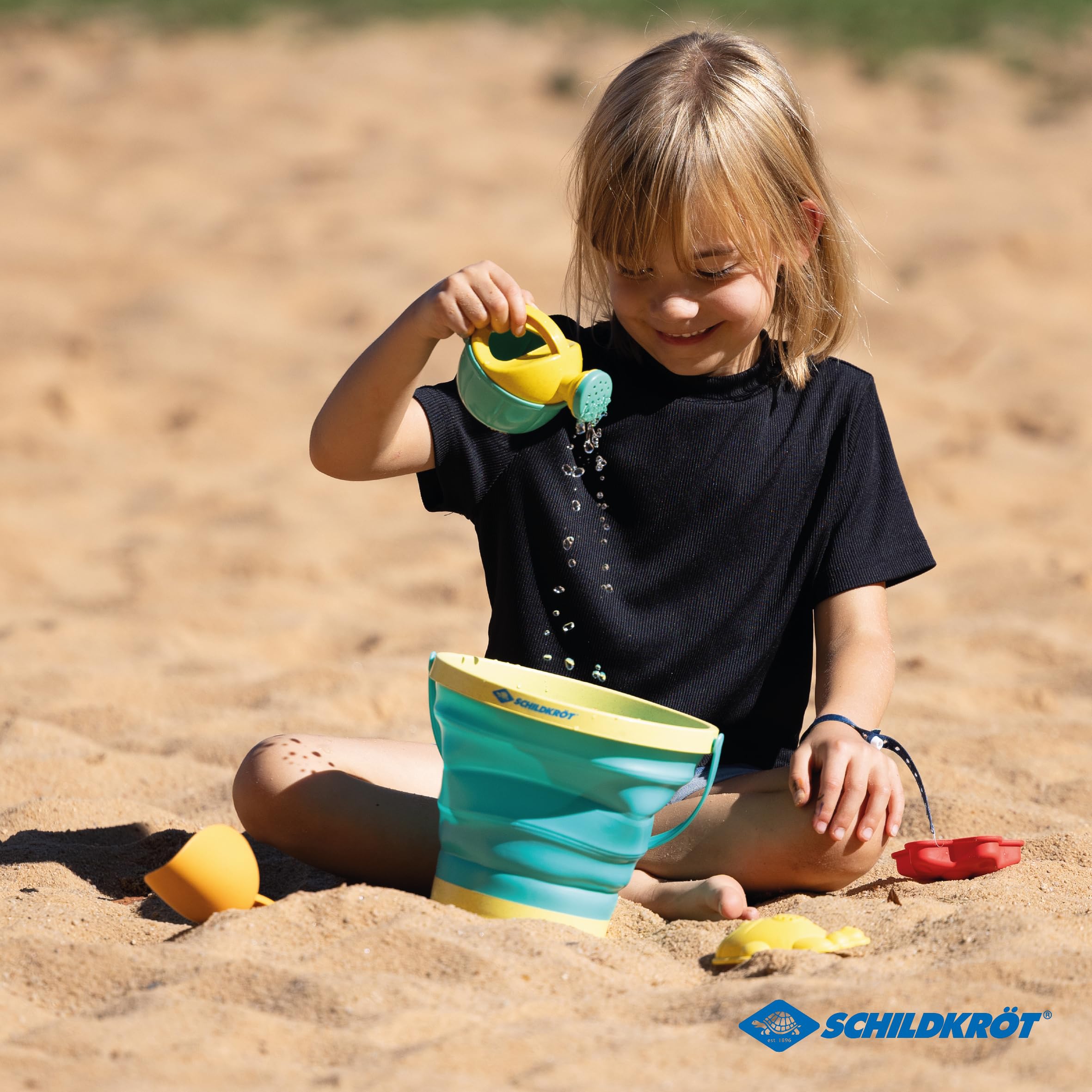 Schildkröt Outdoor Bucket Crew Sandspielzeug-Set 2L faltbar