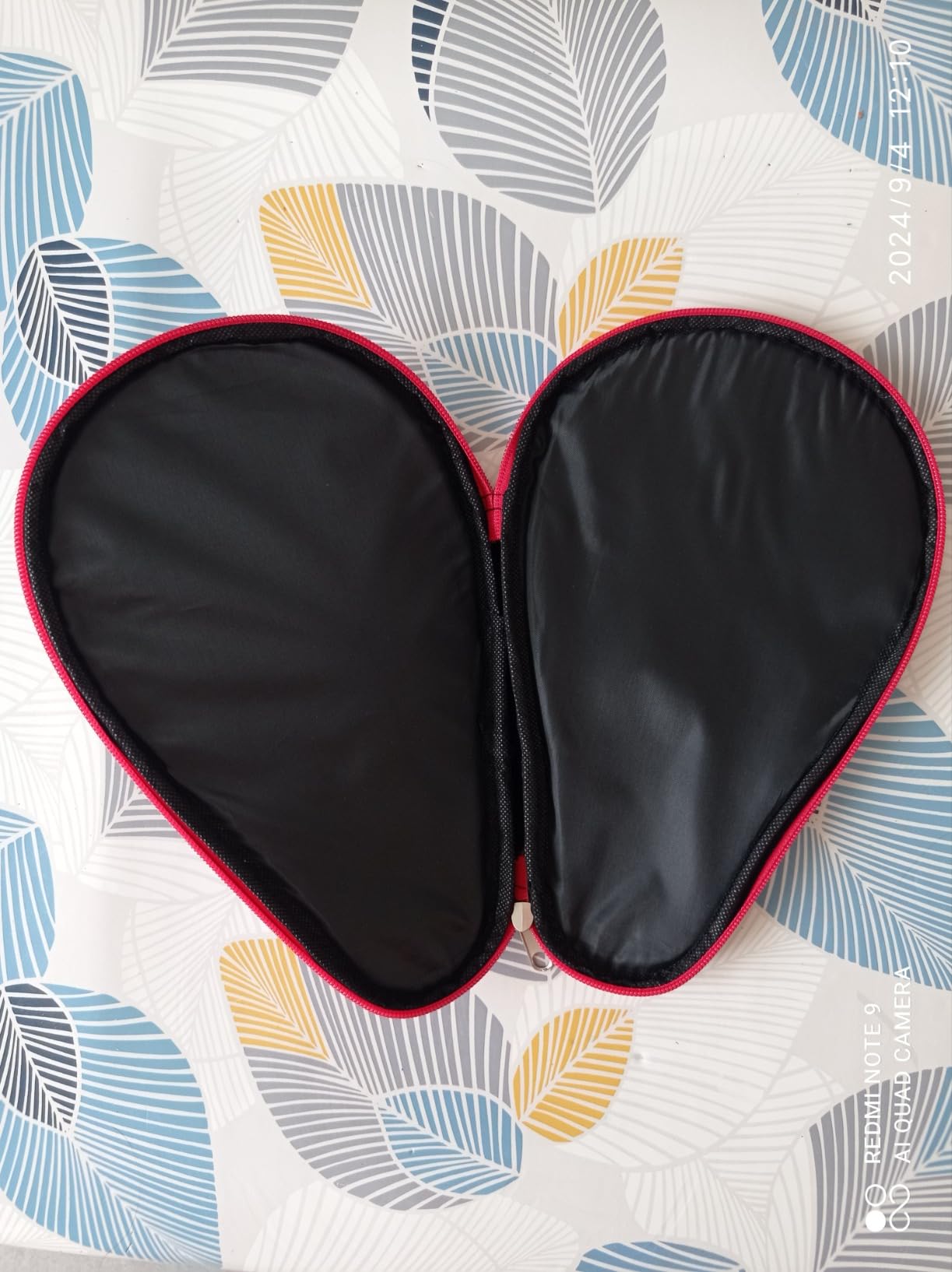 Cornilleau Safe Schägerhülle oval für 1 Schläger + 3 Bälle