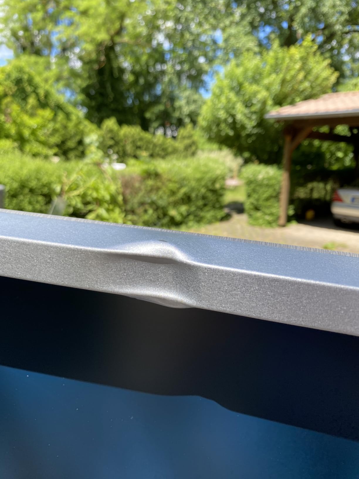 Cornilleau 500X Tischtennisplatte Outdoor Schwarz klappbar