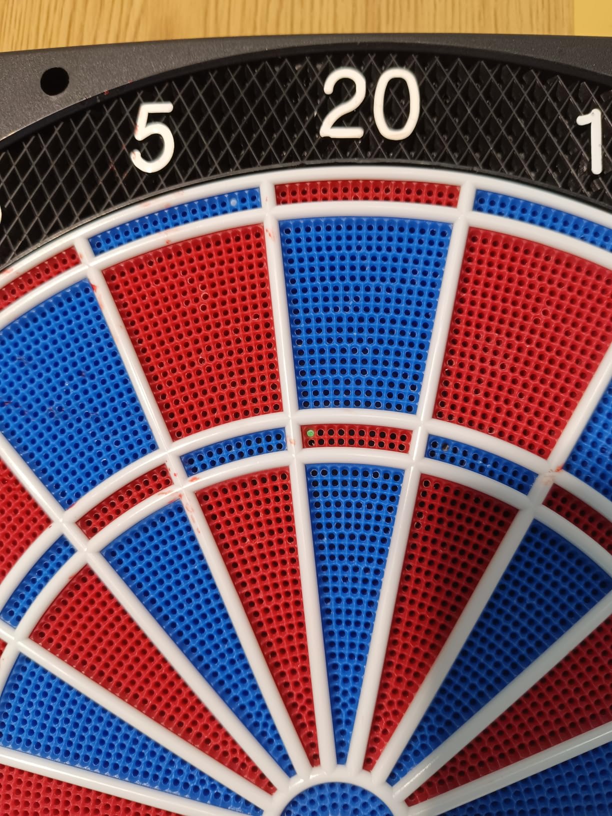 Carromco Turbo Charger 4.0 E-Dartboard App 2-Loch Bluetooth