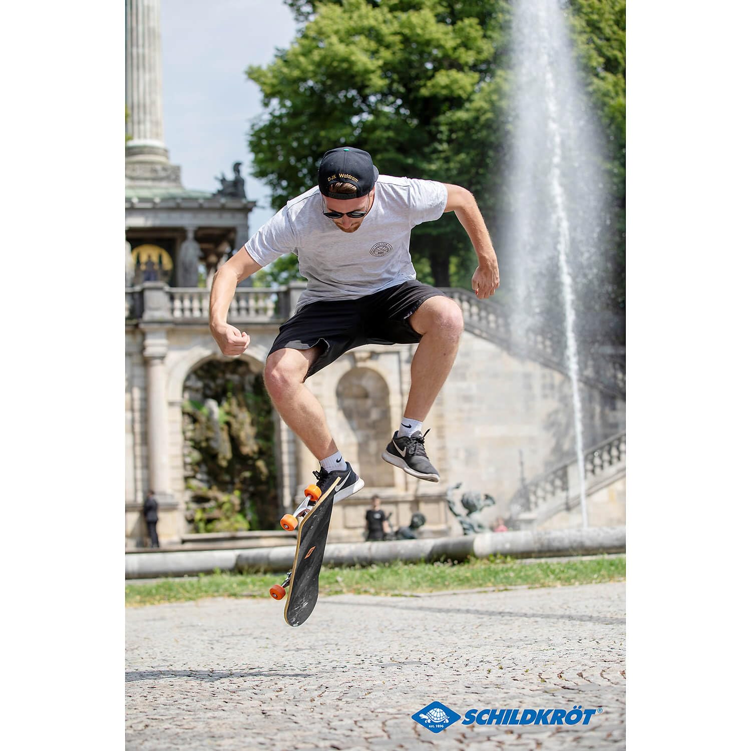 Schildkröt Kicker 31" Red Parkour Skateboard komplett 79cm