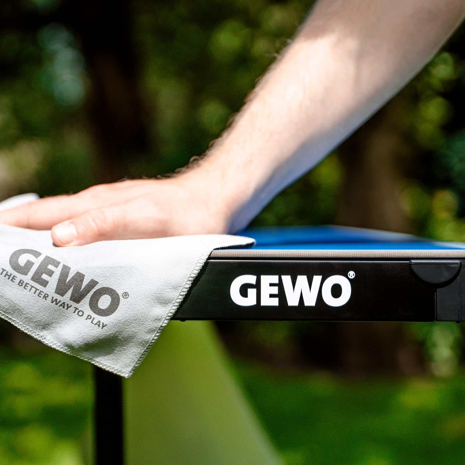 GEWO HydroTec Tischreiniger 500ml mit Tuch für Platte